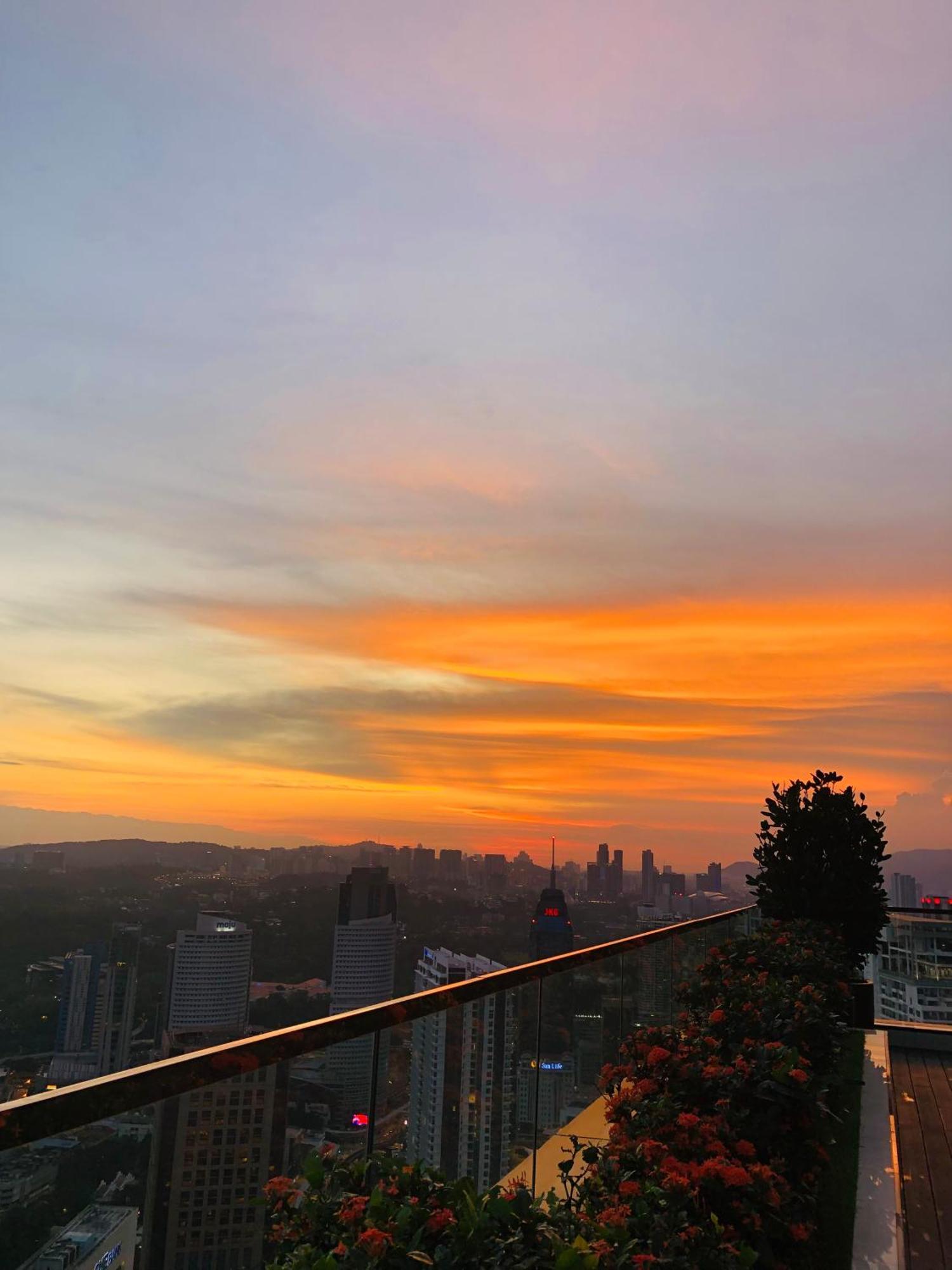 Platinum Klcc Pool View Apartment กัวลาลัมเปอร์ ภายนอก รูปภาพ